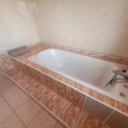 ヴィラ La Tropicale Fréjus